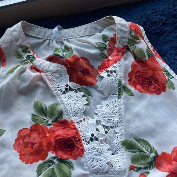 DNA couture women’s size small sheer floral blouse - Picture 8 of 8